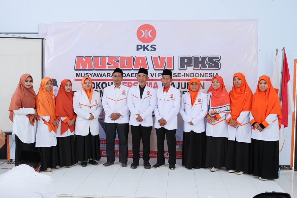 FOTO : Musyawarah Daerah VI PKS  DOMPU